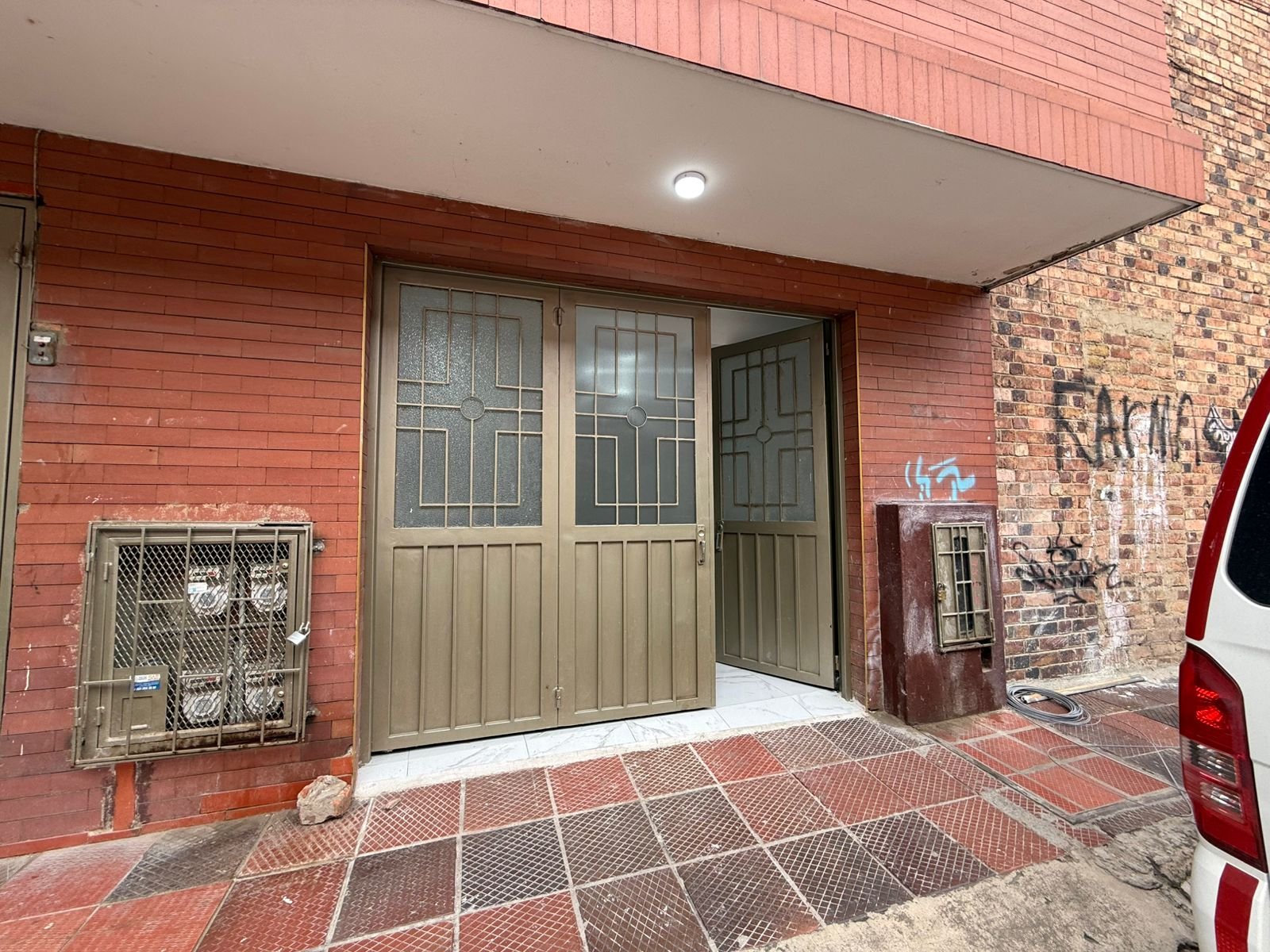 Foto 2 de la bodega en arriendo — Calle 15A, Sogamoso